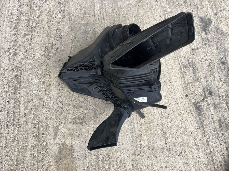 Carcasa filtru aer Audi A4 B8 A5 8T