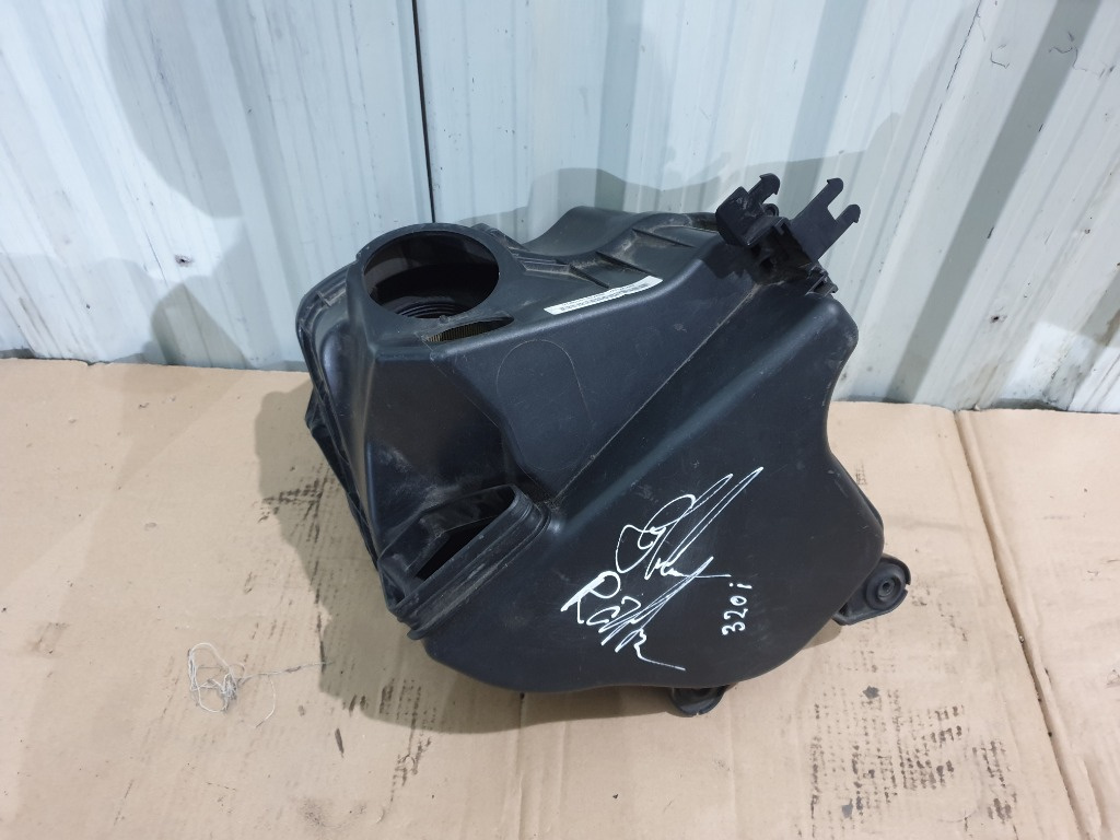 Carcasa filtru aer bmw e90 e91 e92 e87 318 320 i