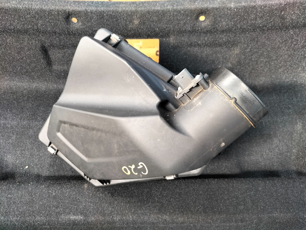 Carcasa filtru aer BMW Seria 3 G20, 2020, 2.0 i, cod piesa: 18026310