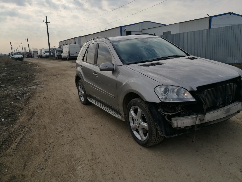 Carcasa filtru aer Mercedes M-CLASS W164