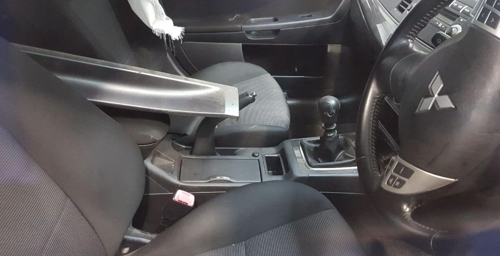 Carcasa filtru aer Mitsubishi Lancer 201