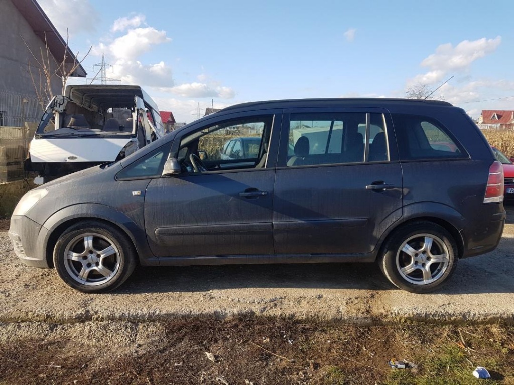 Carcasa filtru aer Opel Zafira 2005 comb