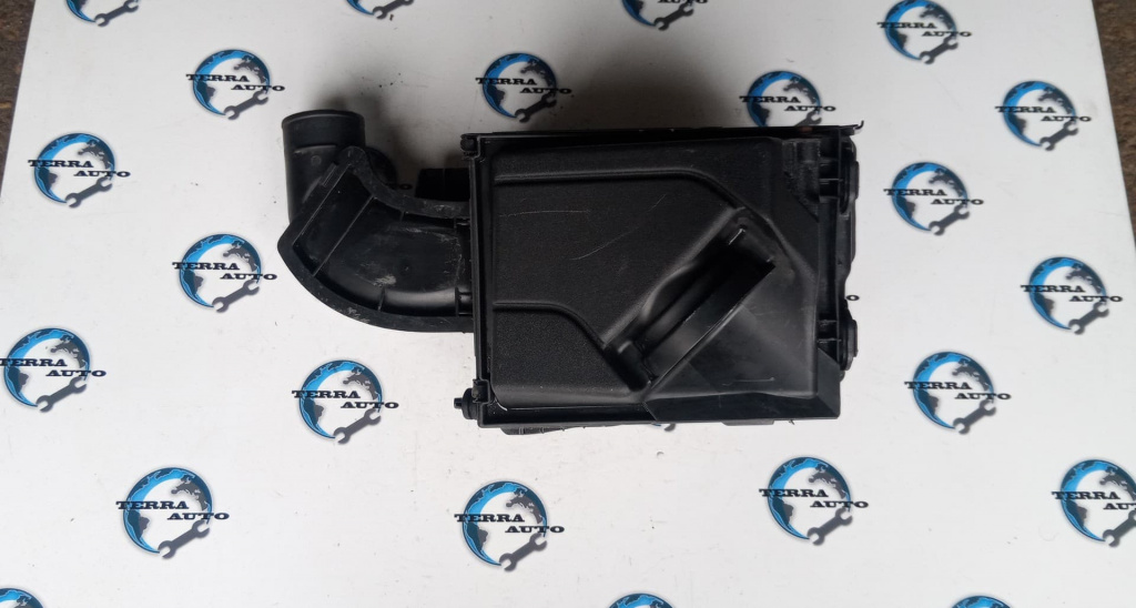 Carcasa filtru aer Renault Laguna 3 2.0 DCI cod: 8