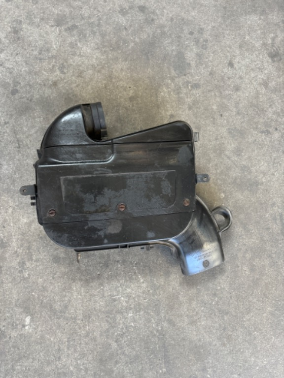 Carcasa filtru aer Renault Trafic II 1.9 dci 2002-2007 cod 8200453860A H7700114532