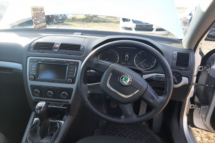 Carcasa filtru aer Skoda Octavia 2 [facelift] [2008 - 2013] Combi wagon 5-usi 1.6 TDI MT (105 hp)