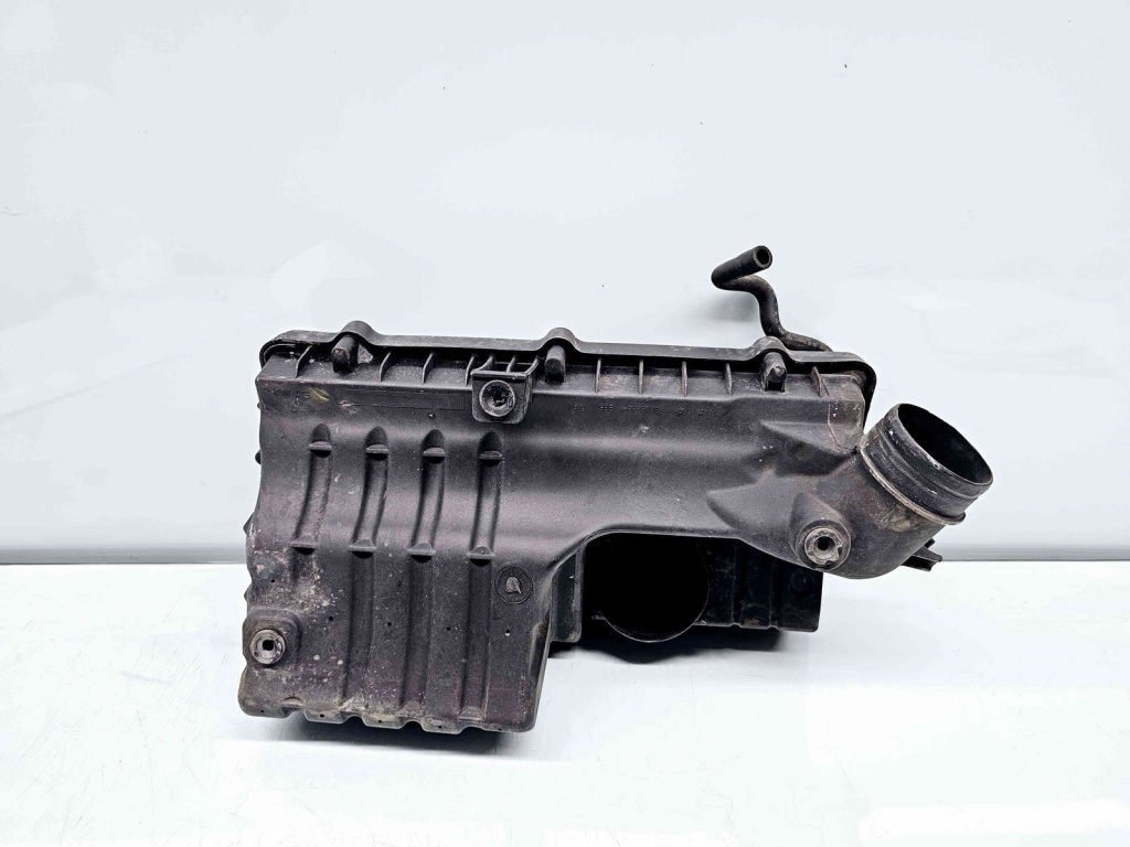 Carcasa filtru aer Volkswagen Golf 5 (1K