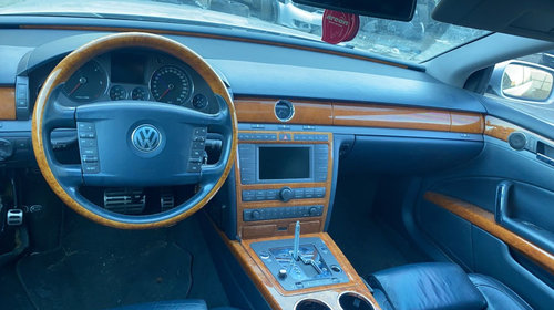 Carcasa filtru aer Volkswagen Phaeton 20