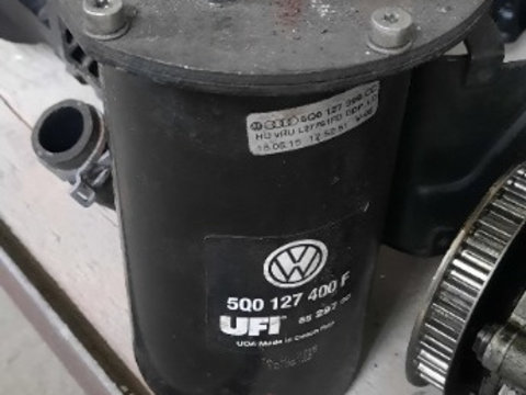 Carcasa filtru combustibil VW Passat B8/Octavia 3/Golf 7 5Q0127400F