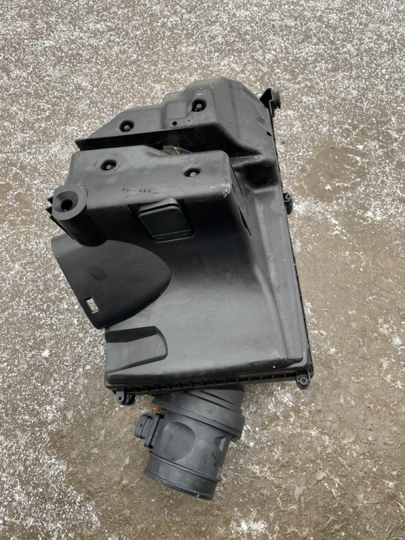 Carcasa filtru de aer Volvo V60 S60 S80 V70 XC60 30792196