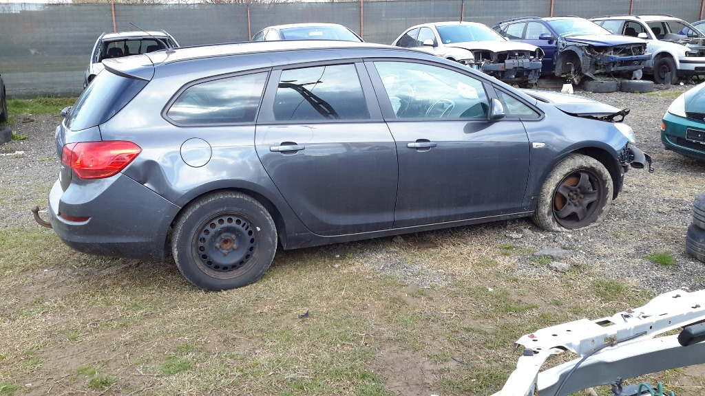 Carcasa filtru motorina Opel Astra J 201