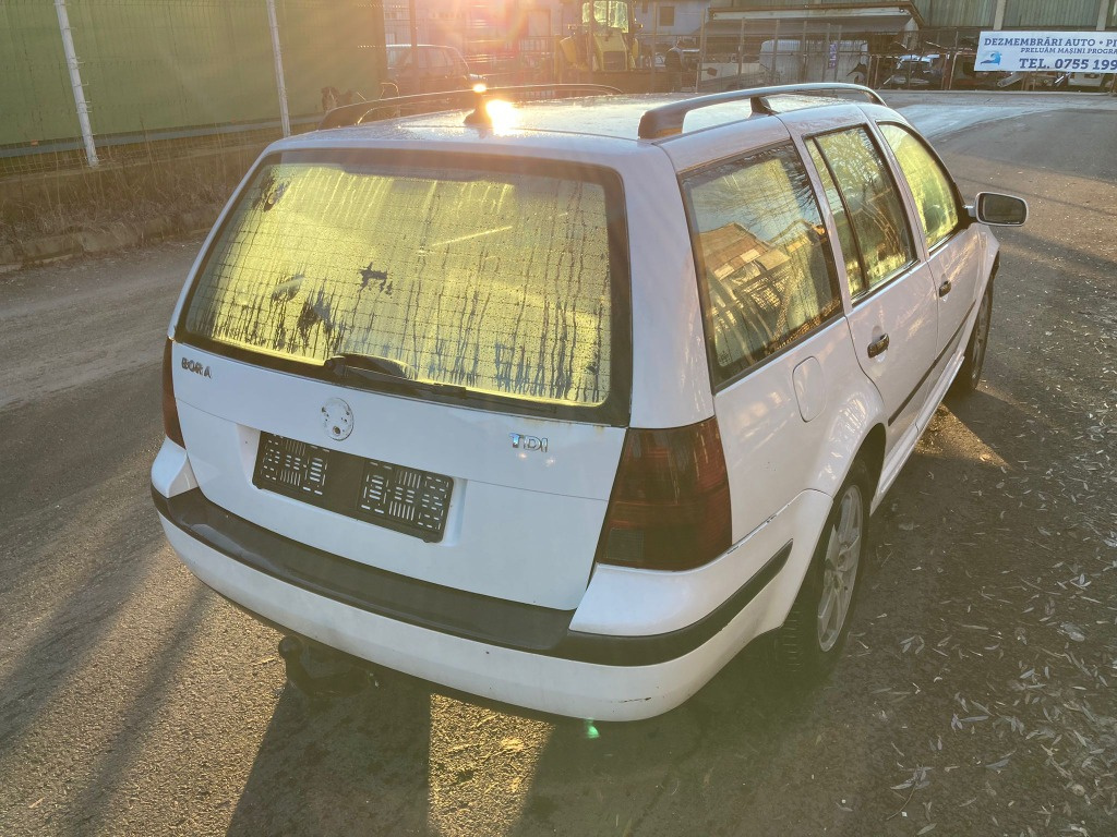 Carcasa filtru motorina Volkswagen Bora 