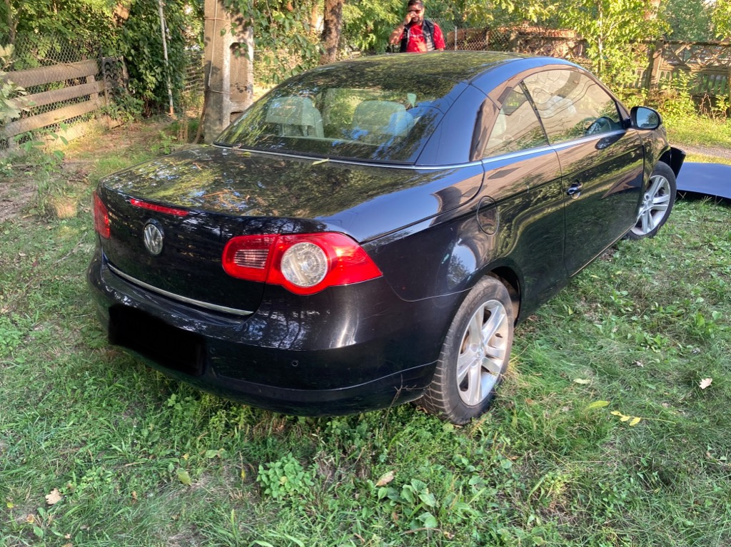 Carcasa filtru motorina Volkswagen Eos 2008 Coupe 2.0 TDI