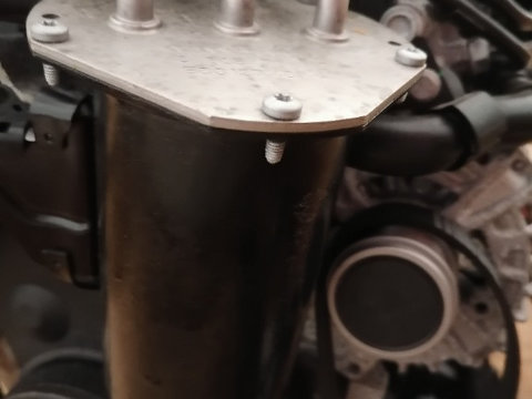 Carcasa filtru motorina VW Passat B8 2.0 tdi 5Q0127401A 5Q0 127 401 A