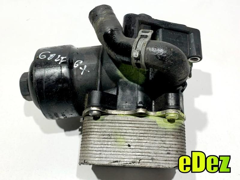 Carcasa filtru ulei cu termoflot Volkswagen Passat B7 (2010-2014) 1.6 tdi CAYC 03L117021B