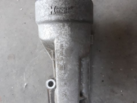 Carcasa filtru ulei de Opel Corsa C, 1.0 benzina z10xep, cod 90530259
