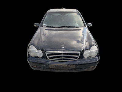 Carcasa filtru ulei Mercedes-Benz C-Class W203/S20