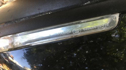 Carcasa oglinda BMW F20 cu zgarieturi