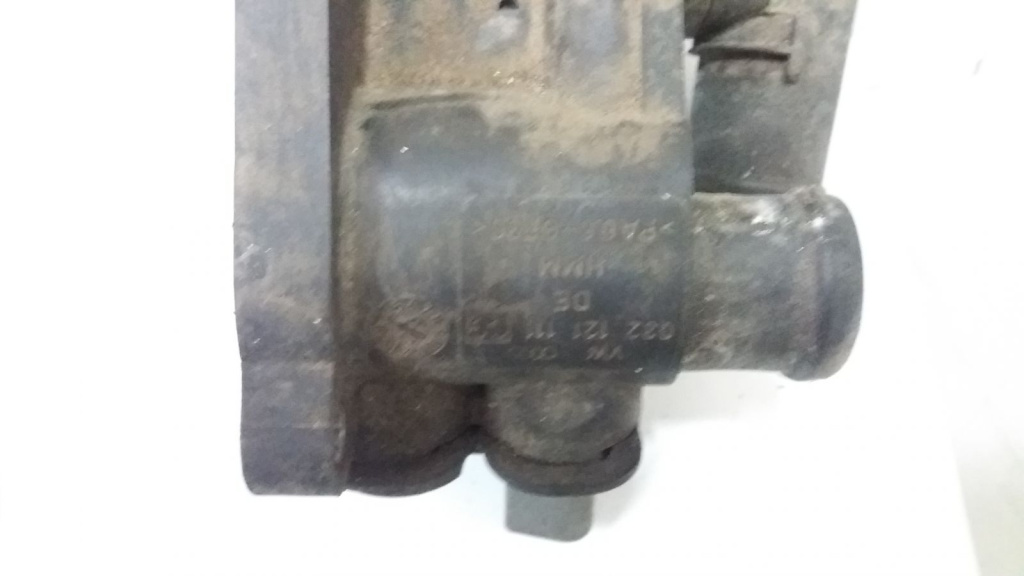 Carcasa termostat Dacia / Renault / 1.5 Diesel / 109 Cp / 80 Kw / 2012-2017 / cod motor K9K666