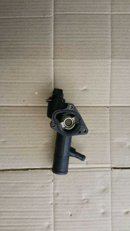 CARCASA TERMOSTAT LOGAN 1.5 DCI