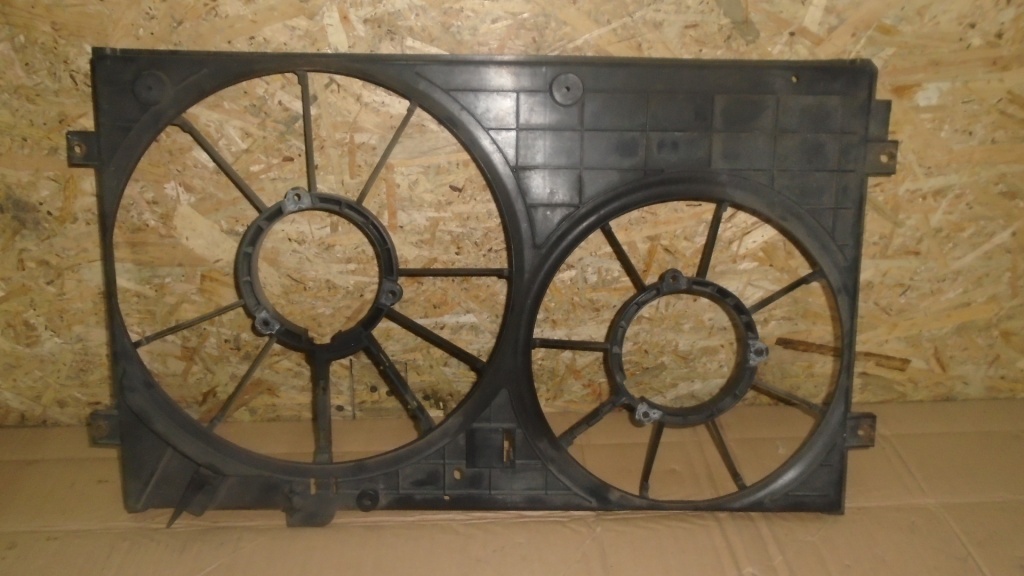 Carcasa ventilatoare VW Passat B6, Octav