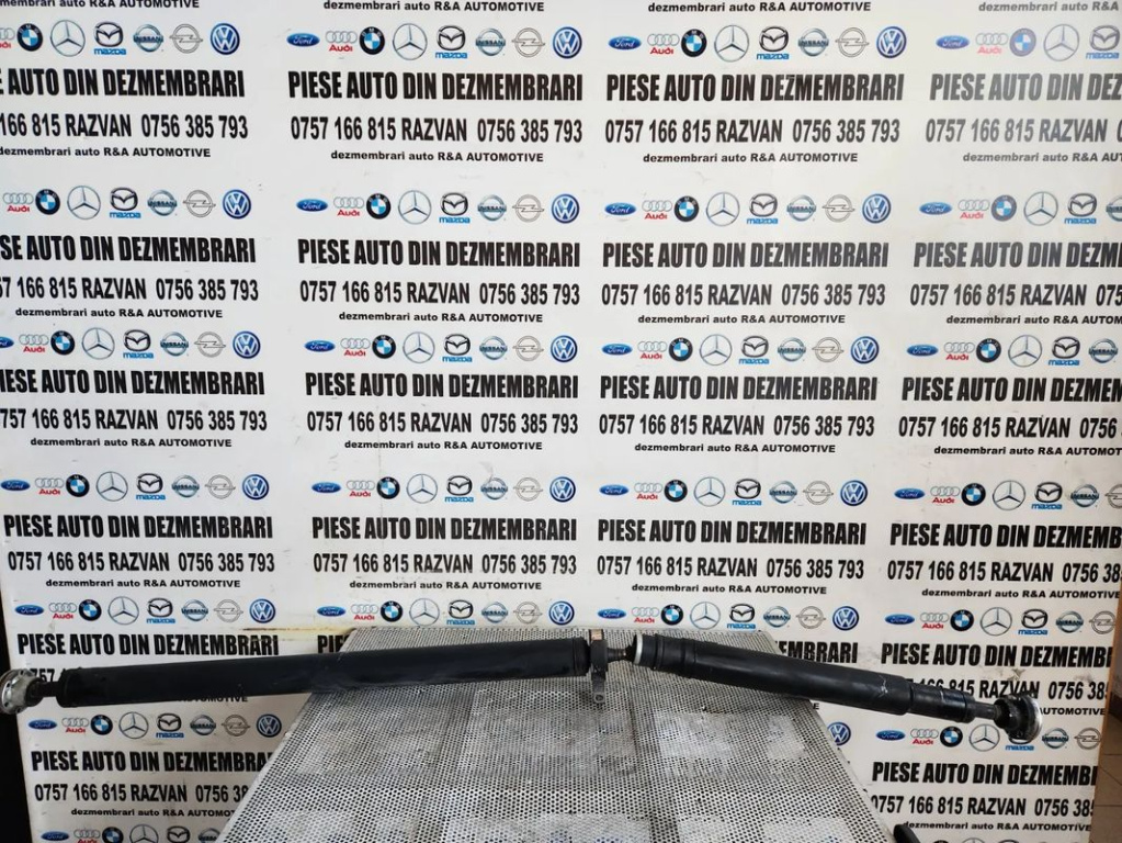 Cardan Range Rover Evoque 2.0 D Ingenium Automat An 2015-2016-2017-2018-2019 Dezmembrez Range Rover Evoque Facelift An 2015-2016-2017-2018-2019 2.0 D Automat 4x4 Volan Stanga - Dezmembrari Arad