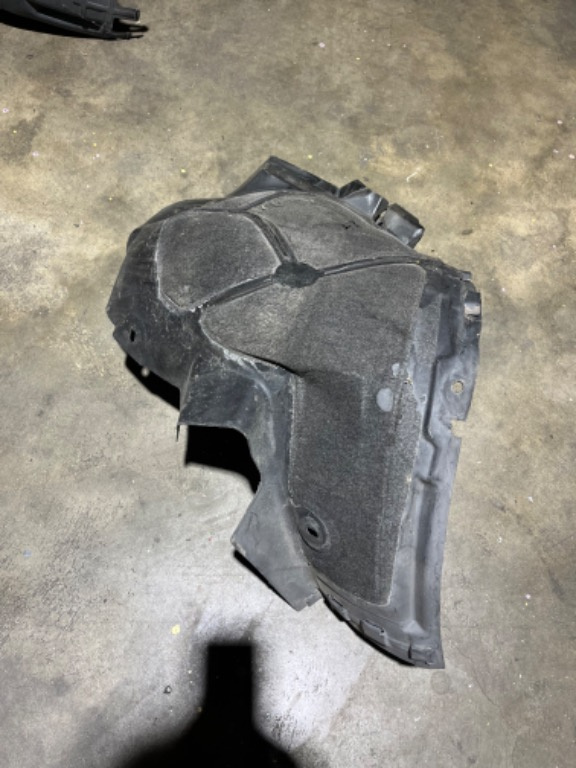 Carenaj aparatoare stanga fata Opel Insignia A 2010 cod 13241160 / 324461698