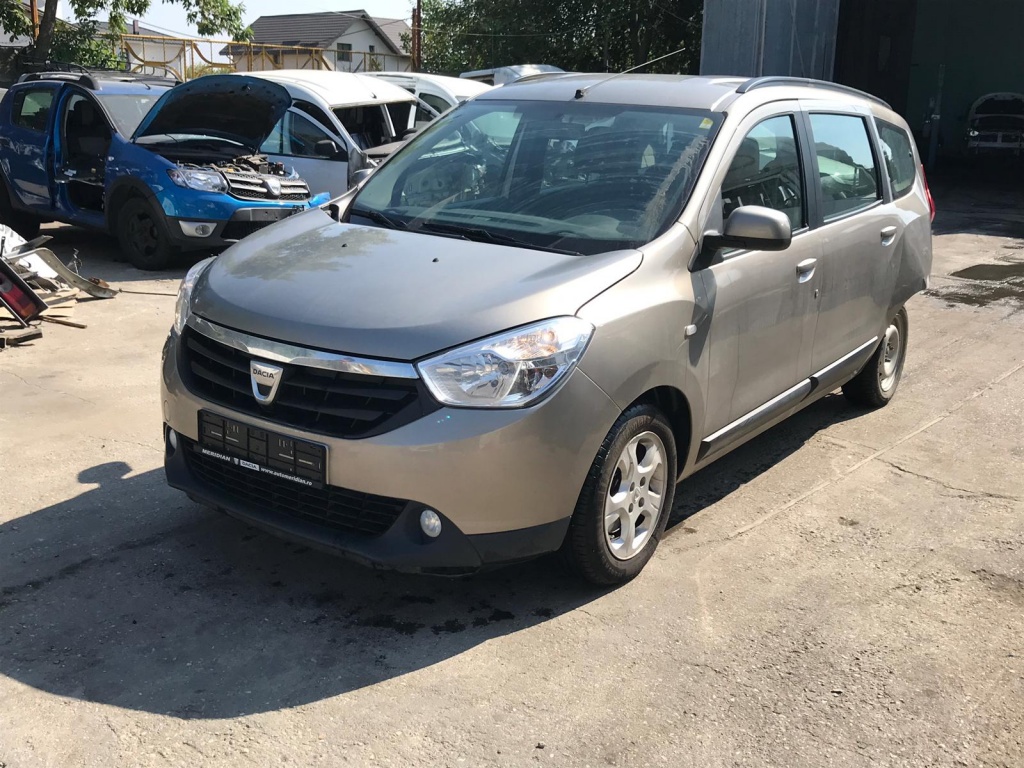 Carenaj aparatori noroi fata Dacia Lodgy 2012 BREAK 1.5 DCI
