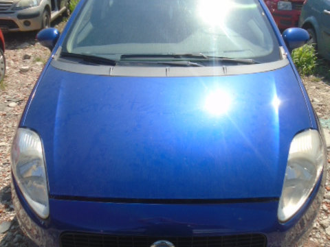 Carenaj aparatori noroi fata Fiat Grande Punto 2007 Hatchback 1.9