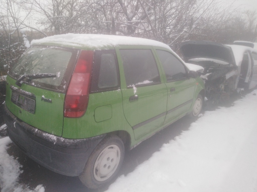 Carenaj aparatori noroi fata Fiat Punto 1995 Hatchback 1.2 benzina