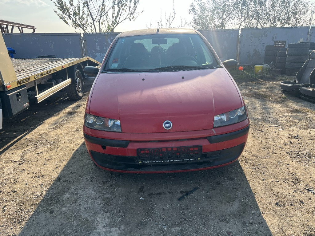 Carenaj aparatori noroi fata Fiat Punto 2001 hatchback 1,2 benzina