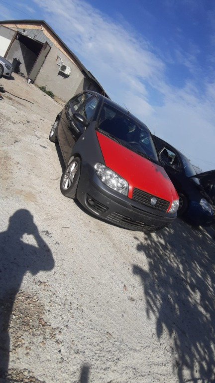 Carenaj aparatori noroi fata Fiat Punto 