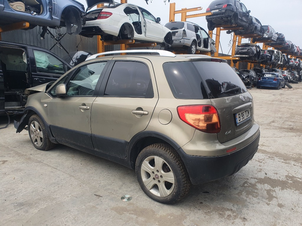 Carenaj aparatori noroi fata Fiat Sedici 2008 4x4 1.9 ddis d19aa