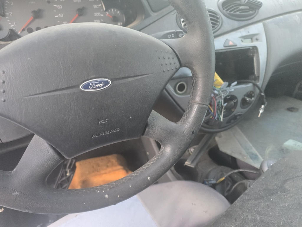 Carenaj aparatori noroi fata Ford Focus 