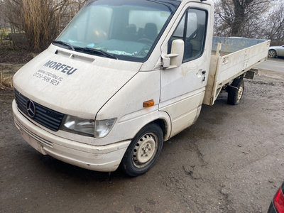 Carenaj aparatori noroi fata Mercedes Sprinter 906