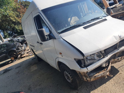 Carenaj aparatori noroi fata Mercedes Sprinter W90