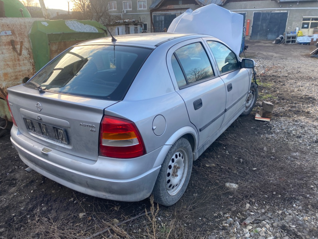 Carenaj aparatori noroi fata Opel Astra G 2002 Hat