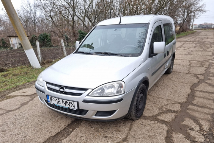 Carenaj aparatori noroi fata Opel Combo C 2009 minivan 1.3 diesel