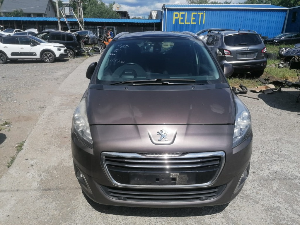 Carenaj aparatori noroi fata Peugeot 5008 2015 MPV 1.6 HDI