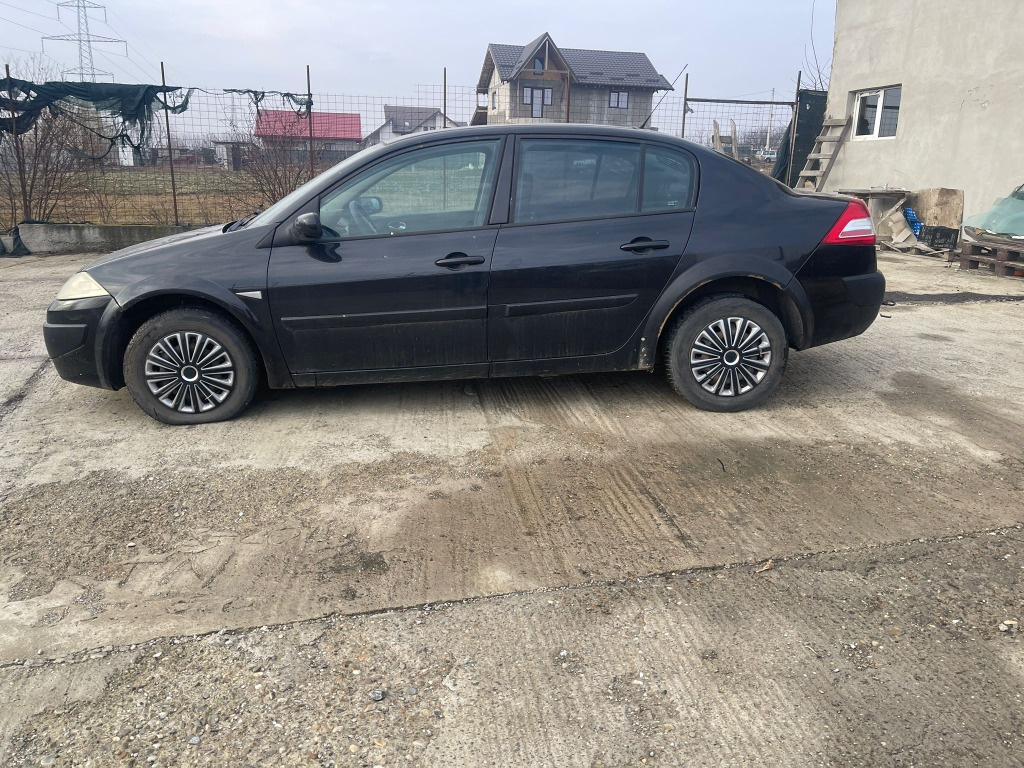 Carenaj aparatori noroi fata Renault Megane 2 2007 Berlina 1.4 B