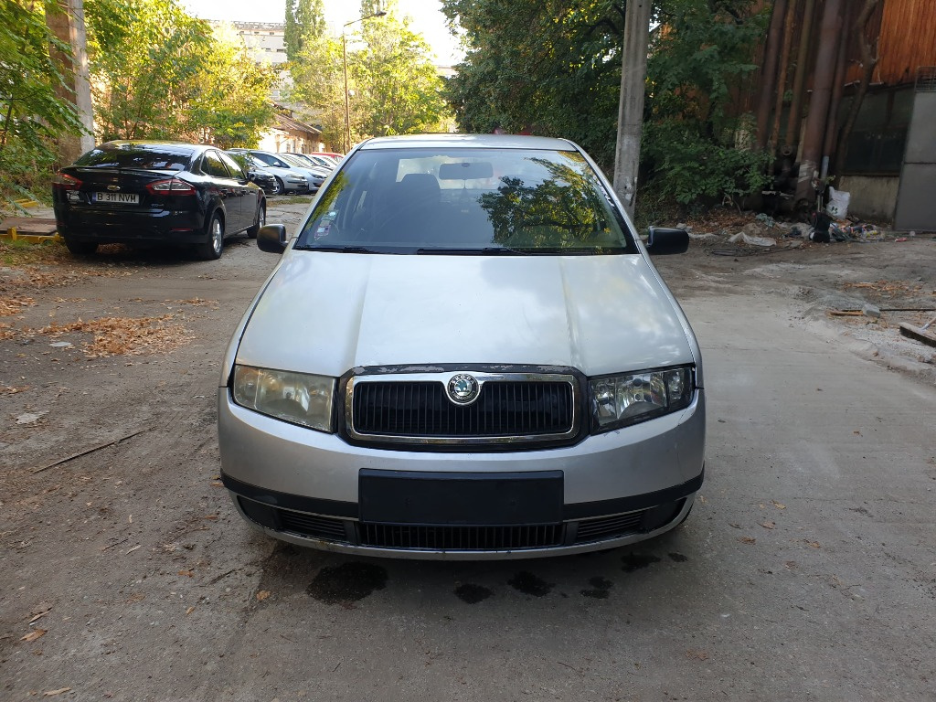 Carenaj aparatori noroi fata Skoda Fabia 2003 Berlina 1.2 HTP