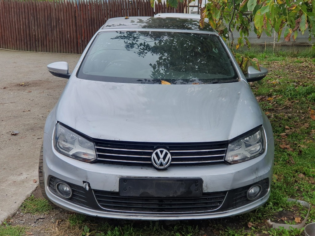 Carenaj aparatori noroi fata Volkswagen Eos 2011 Cabrio 2.0 TDI