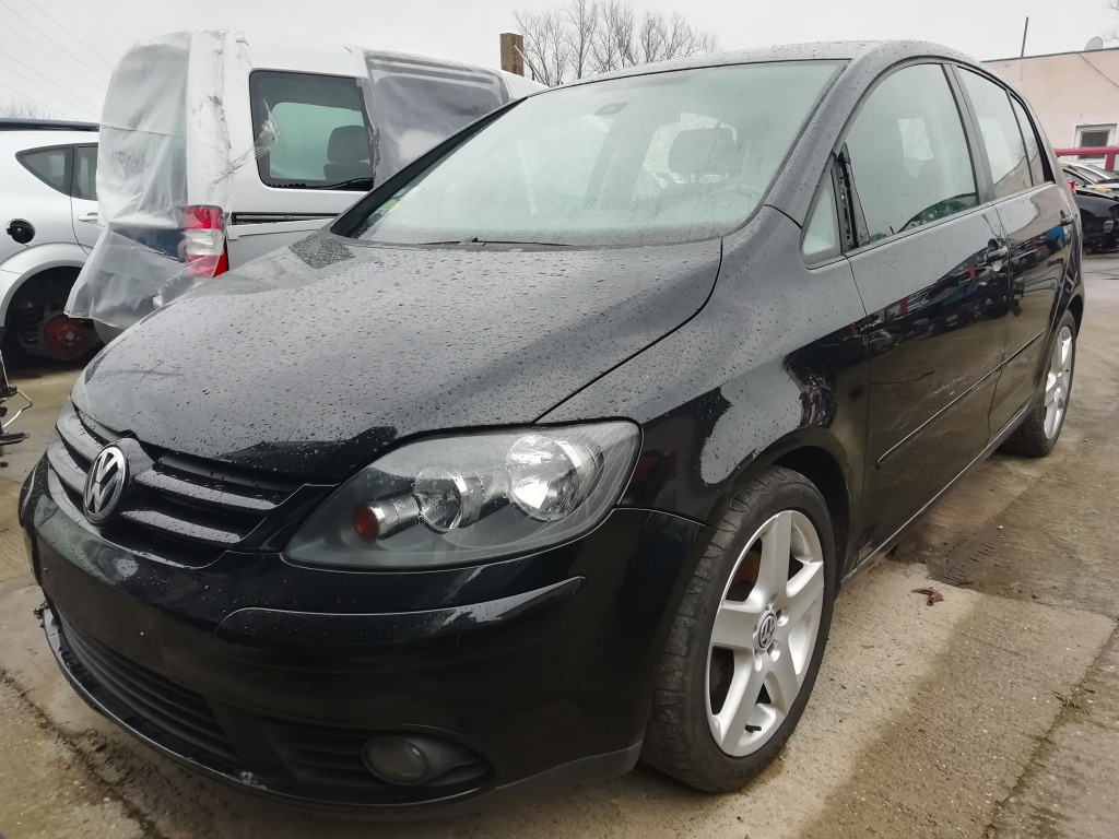 Carenaj aparatori noroi fata Volkswagen Golf 5 Plu