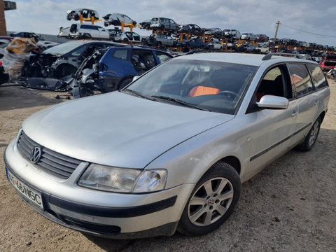 Carenaj aparatori noroi fata Volkswagen Passat B5 2000 combi/break 1.9 tdi