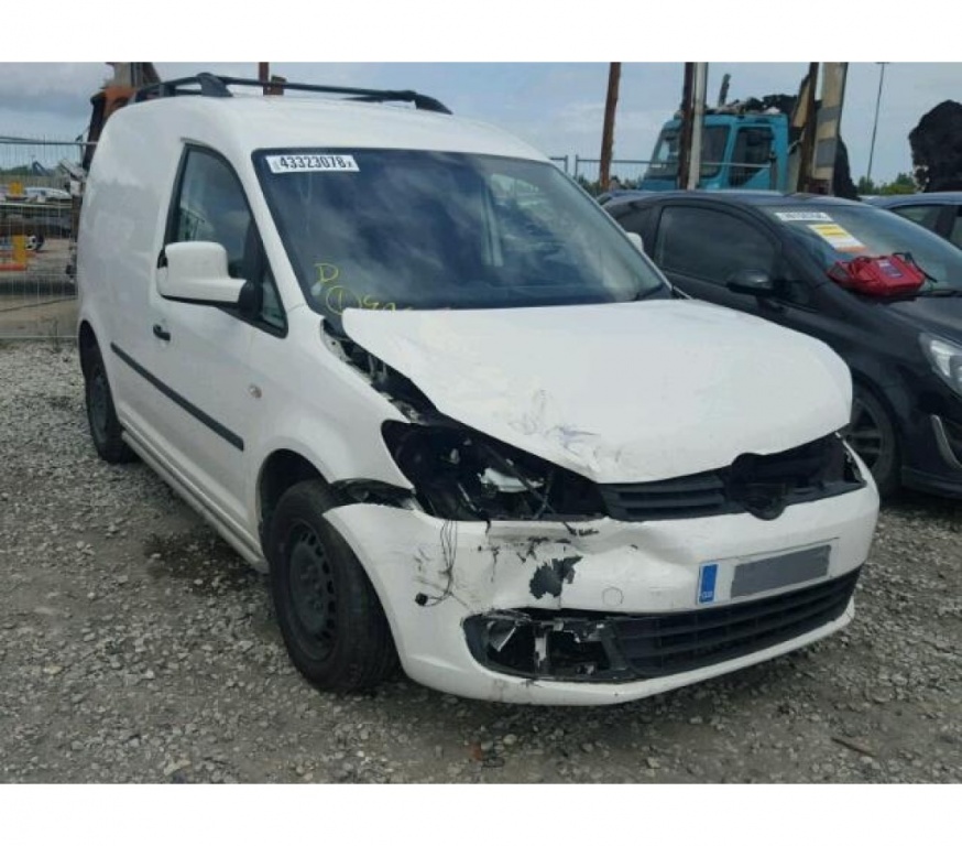 Carenaj aparatori noroi fata VW Caddy an 2012