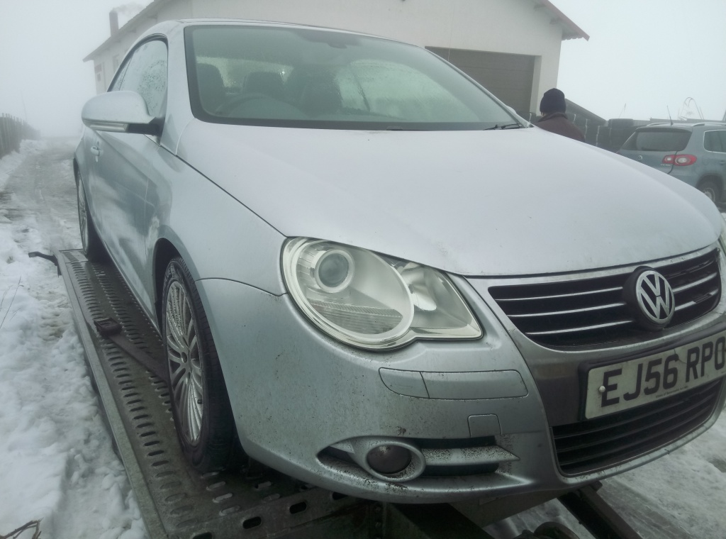 Carenaj aparatori noroi fata VW Eos 2008 CABRIO 2.0