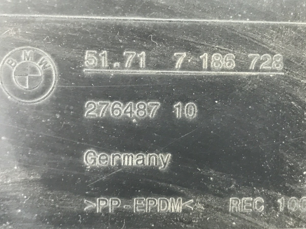 Carenaj dreapta fata(partea din spate) BMW 520 d F10 sedan 2013 (7186728)