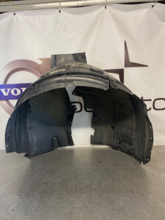 Carenaj roata, dreapta, fata,cu mic defect Volvo s60 v60 2018-2024 31694099