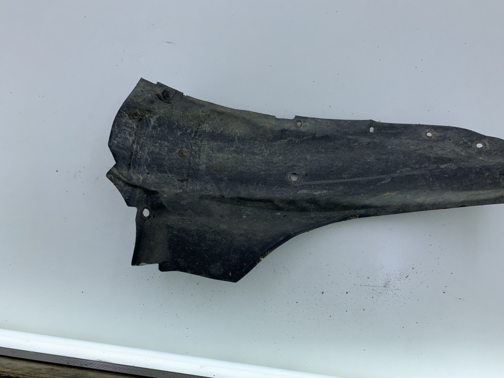Carenaj roata dreapta spate Mazda 6 RF7J - 2.0 - E4 2002-2007 DezP: 29528