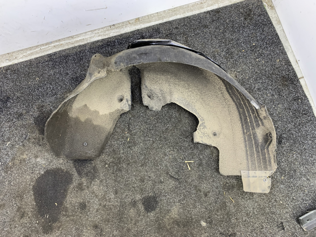 Carenaj roata dreapta spate Mercedes-Benz C CLASS W204 S204 A651.911 2008-2013 DezP: 30698