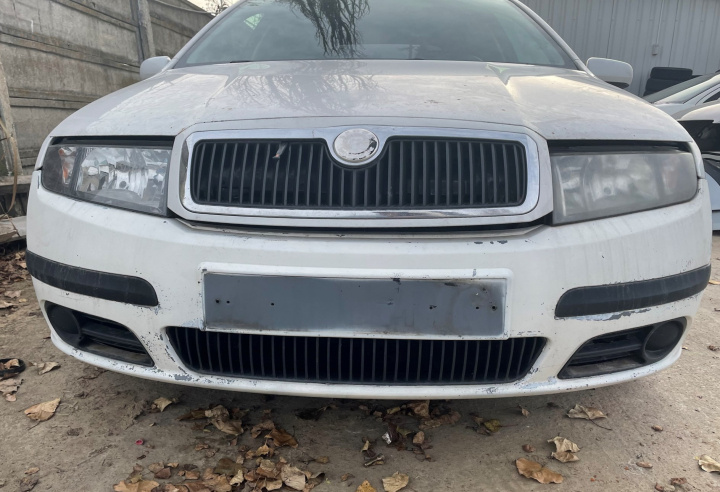 Carenaj roata spate stanga Skoda Fabia 6Y [facelif